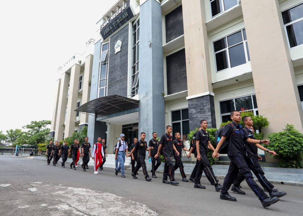 7 Rekomendasi Sekolah Boarding School Semarang Terbaik! SMK negeri Jawa tengah